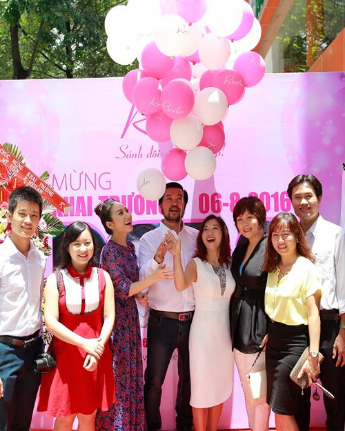 Tưng bừng khai trương Thẩm mỹ viện Rmeilan